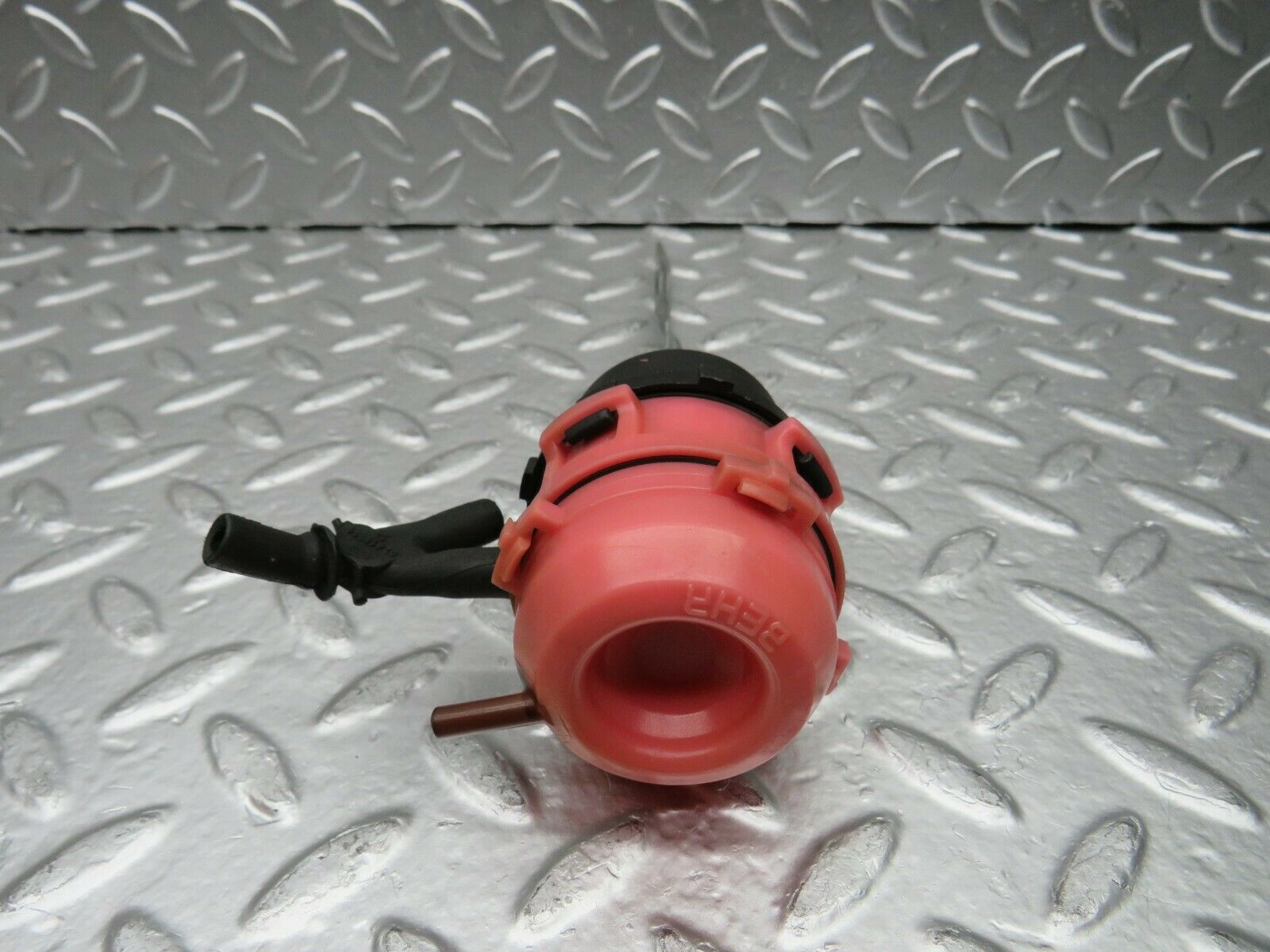 22479 Mercedes-Benz C124 E220 Coupe Heater Box Vacuum Actuator