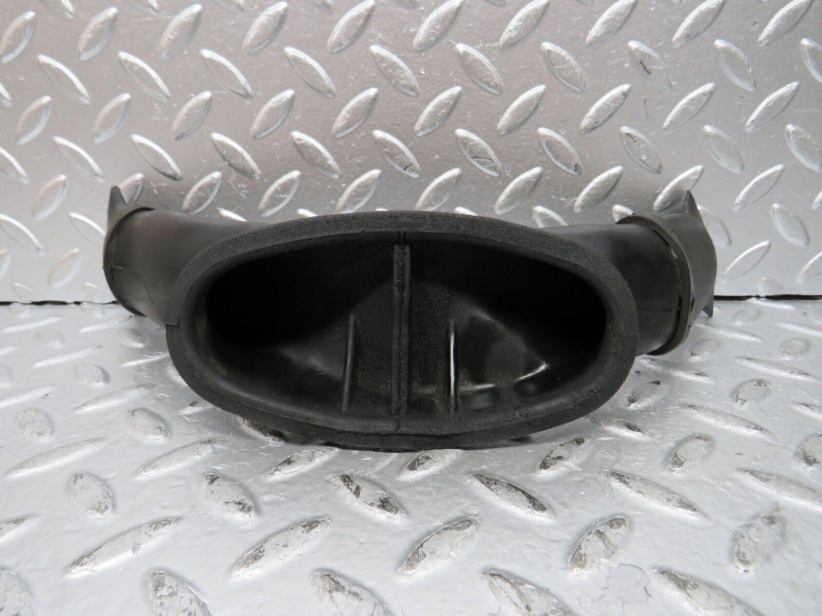 26616 Mercedes-Benz C124 220CE Coupe Heater Water Drain 1248320025