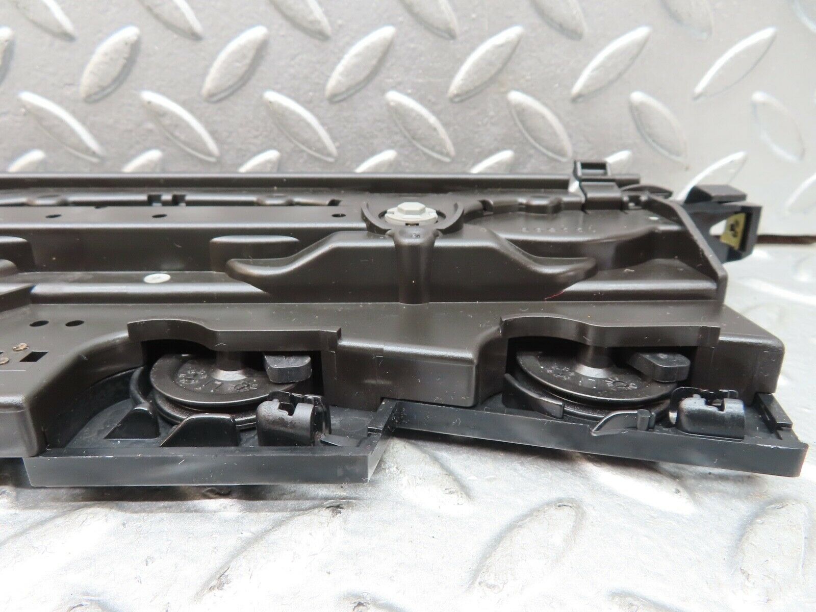 19503 Mercedes-Benz C140 CL420 Coupe Air Vent Control Panel 1408301385