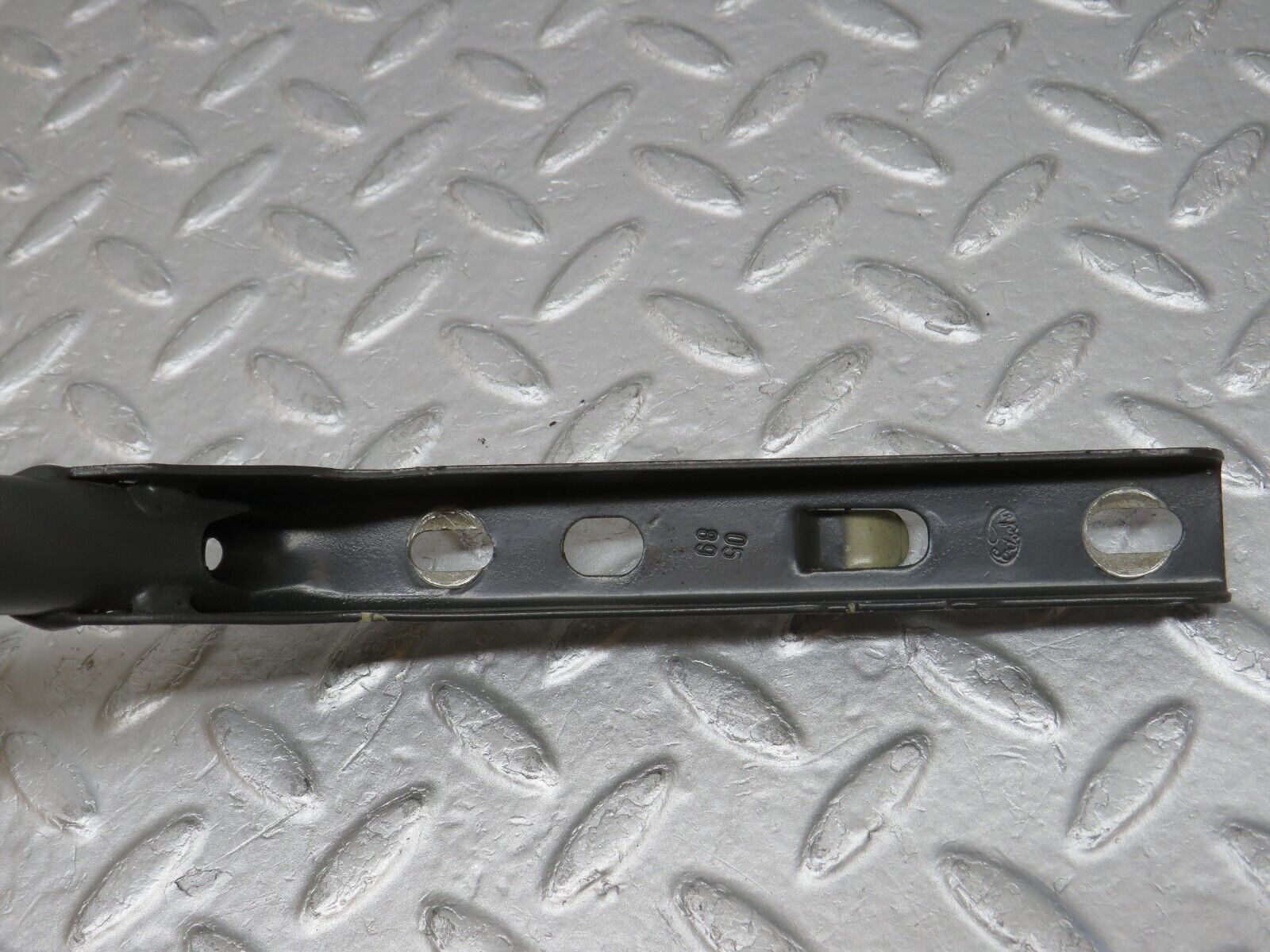 36539 Mercedes-Benz W201 190E 2.0L Boot Lid Trunk Hinge Right Side