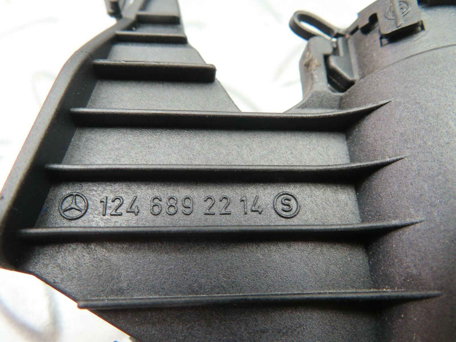 7119 Mercedes-Benz S124 E220 Wagon Glove Box Lid Spring With Bracket