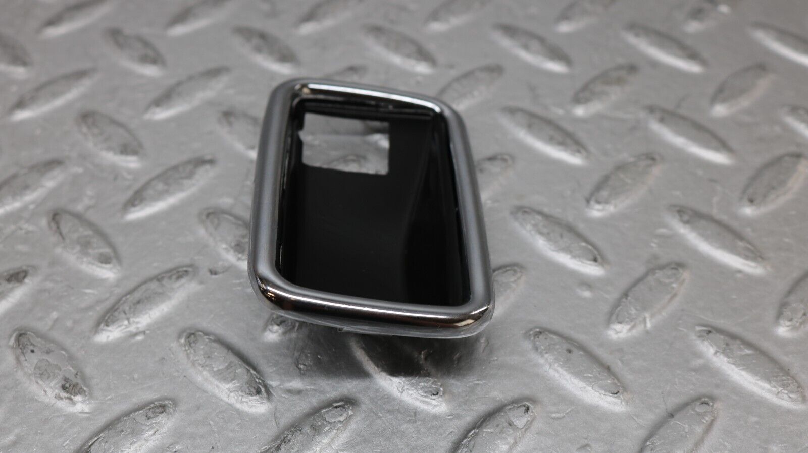 37260 Mercedes-Benz W109 300SEL Chrome Frame For Door Opener Left 1087660511