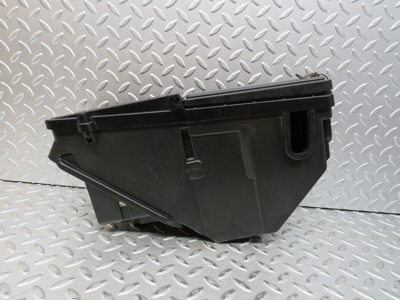 27792 Mercedes-Benz S124 300TE Wagon Fuse Box 1245401850