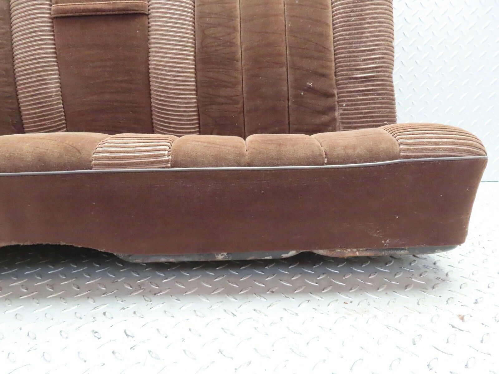 16769 Mercedes-Benz C107 380SLC Rear Seat Brown 1079240216