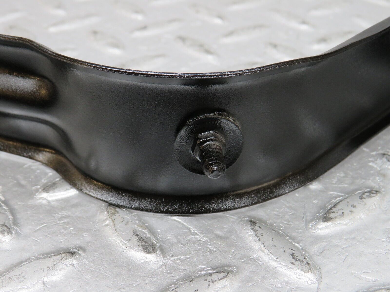 33393 Mercedes-Benz W202 C180 Fuel Tank Tightening Strap 2024700740