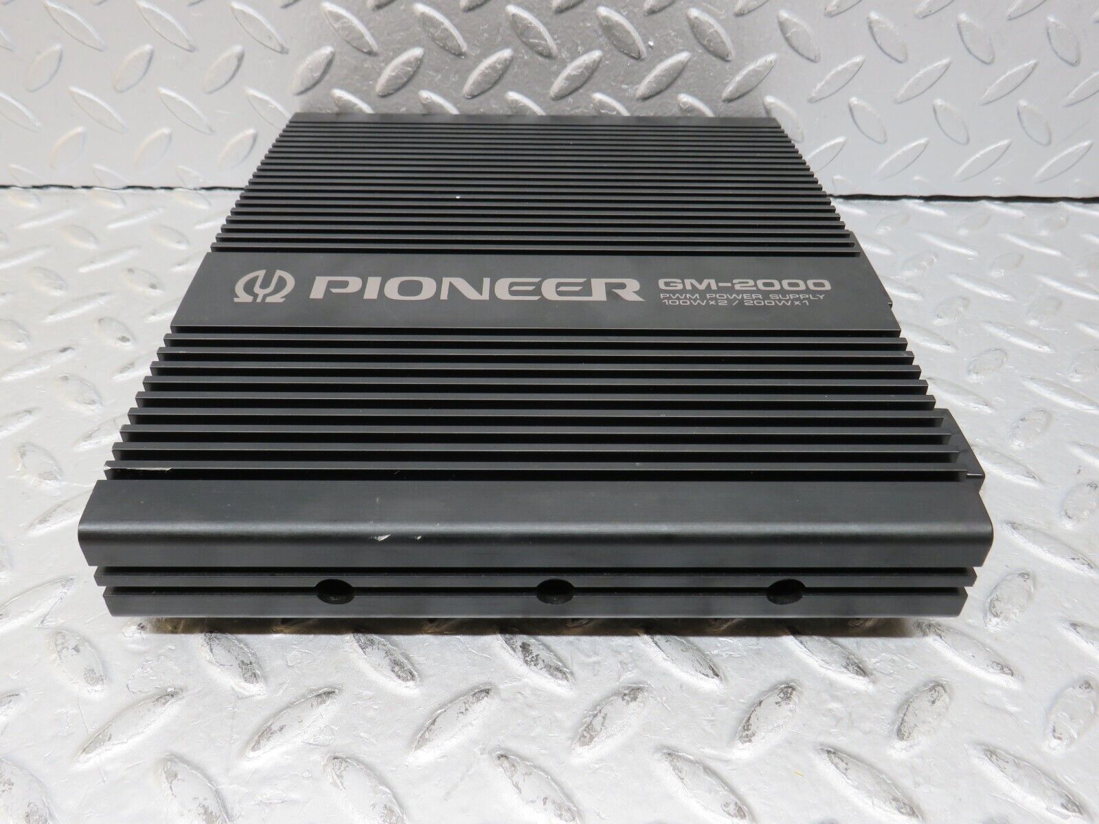 36503 Mercedes-Benz W201 190E 2.0L Audio Amplifier Control Unit PIONEER GM-2000