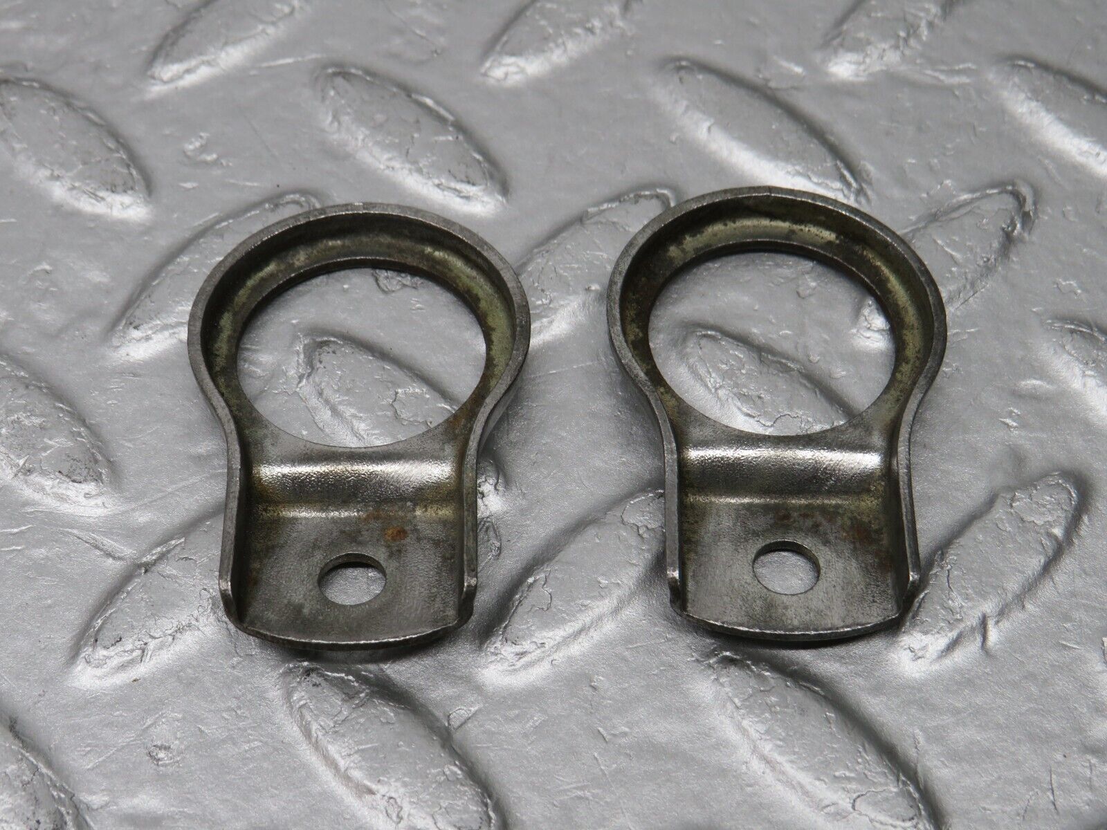 37567 Mercedes-Benz W109 300SEL Fuel Injector Bracket