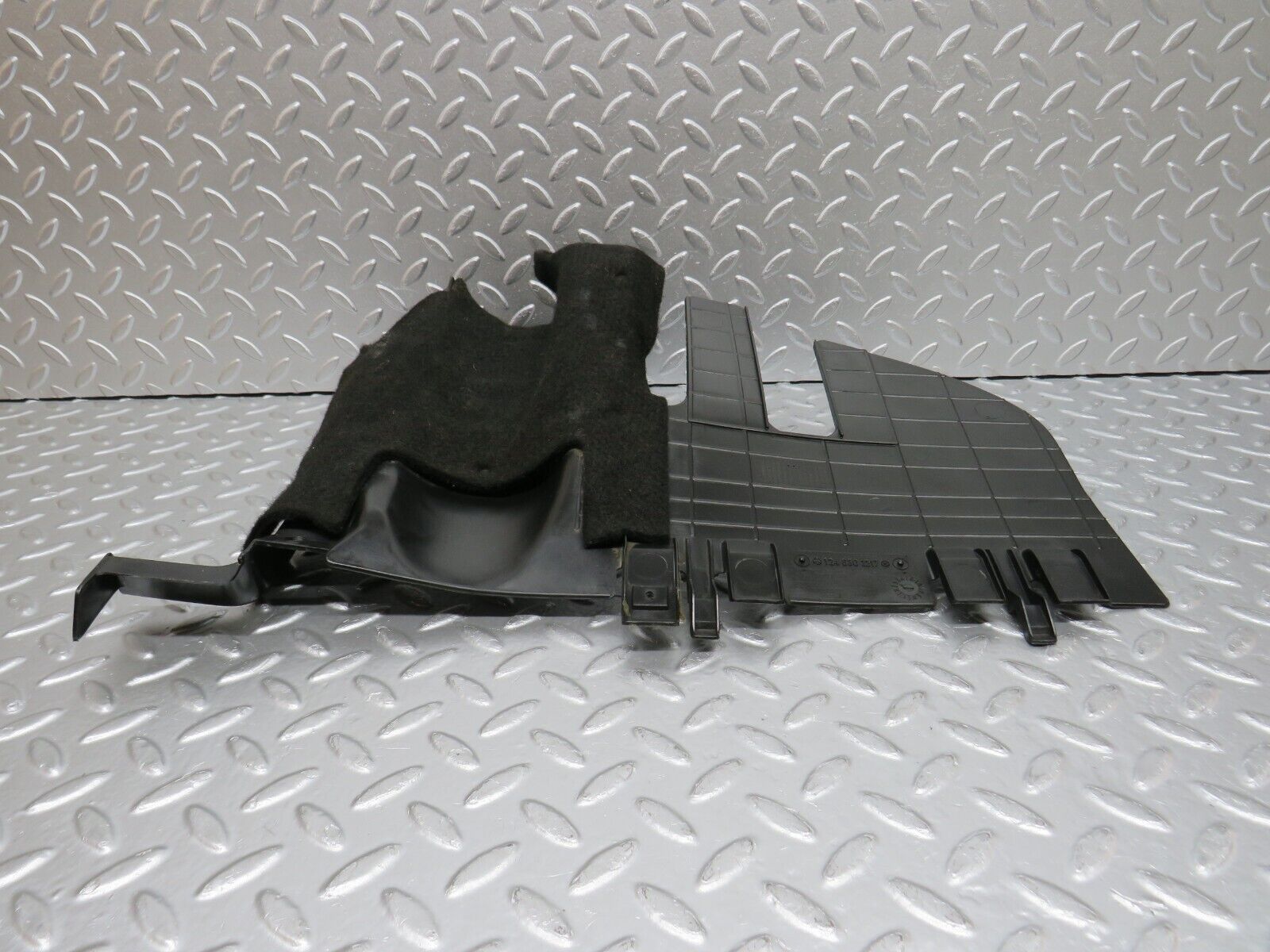 32505 Mercedes-Benz S124 300TE Wagon Front Right Under Dash Panel 1246802217