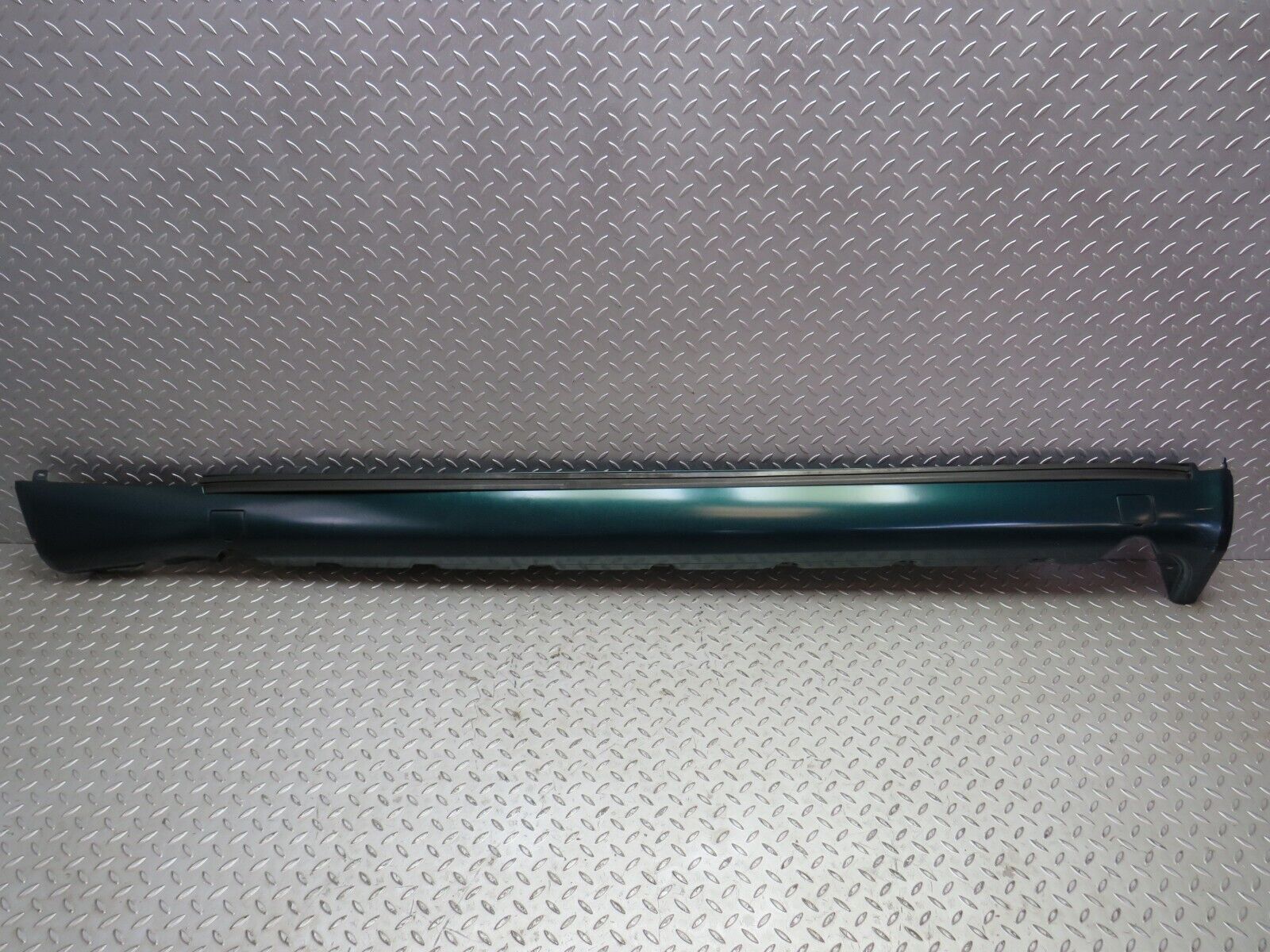 27754 Mercedes-Benz S124 300TE Wagon Side Skirt Left Side 1246902340