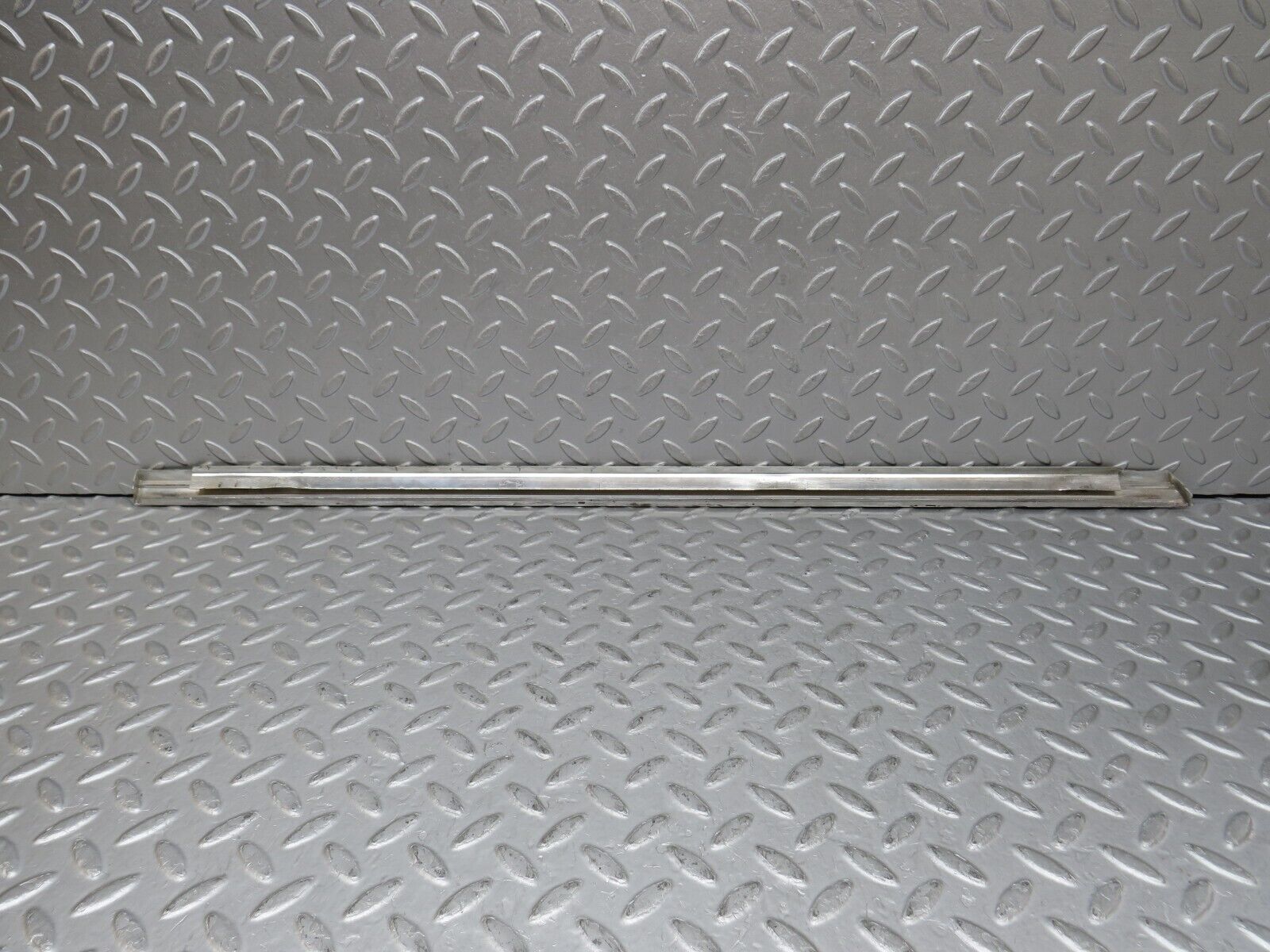 35799 Mercedes-Benz W108 Front Left Door Chrome Moulding Trim