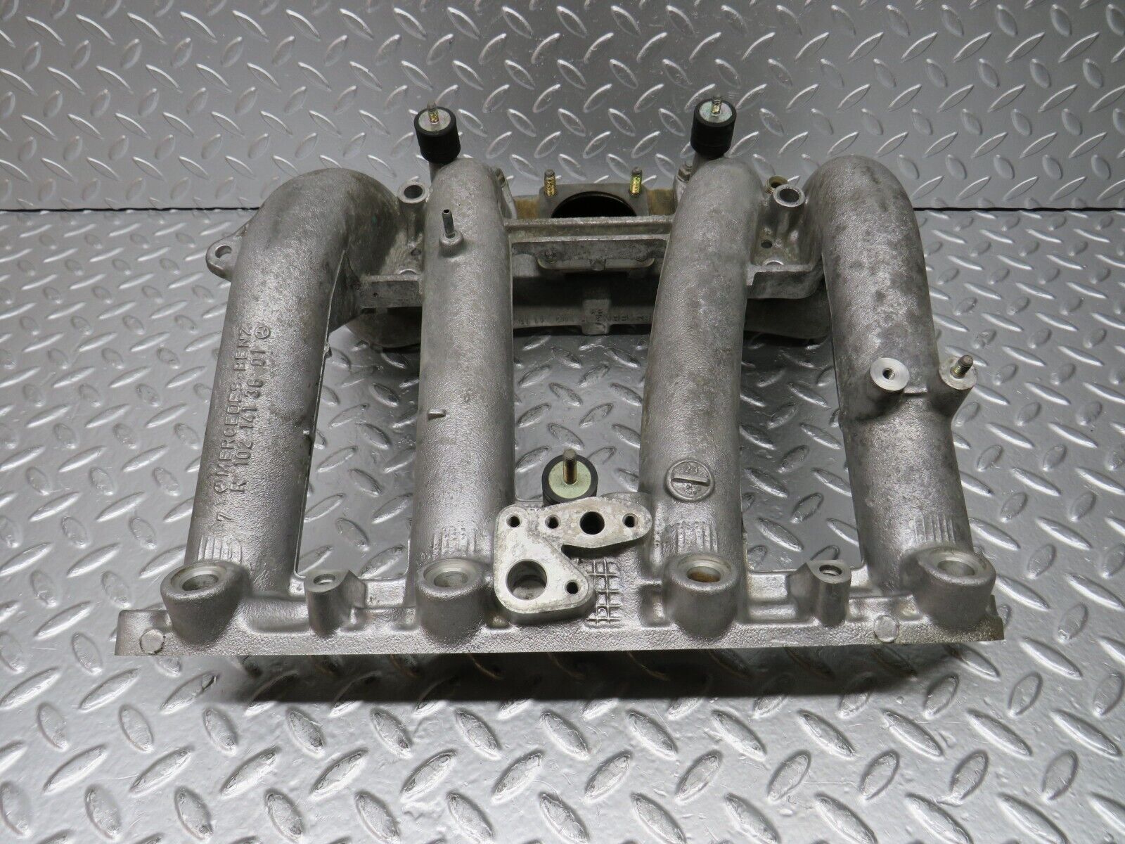 30537 Mercedes-Benz W124 230E Intake Manifold 1021413601