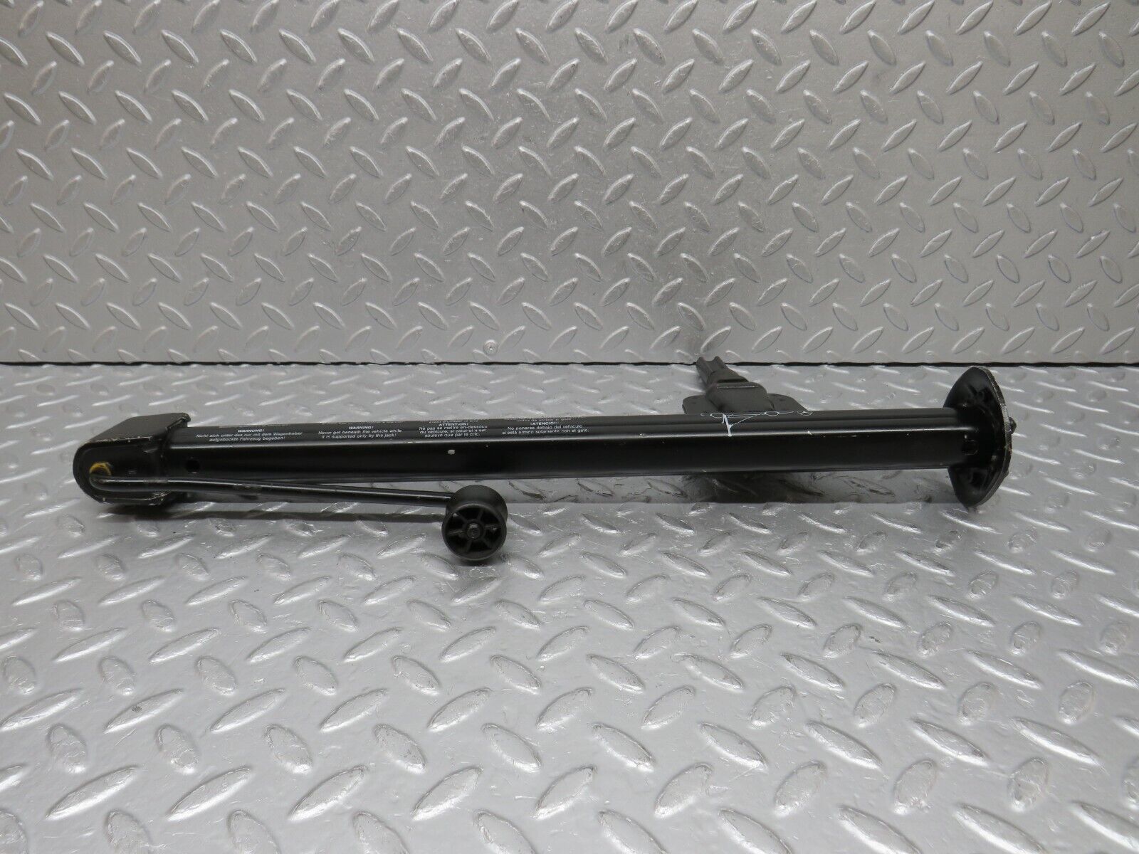 38506 Mercedes-Benz R129 280SL Coupe Car Jack 1295830015