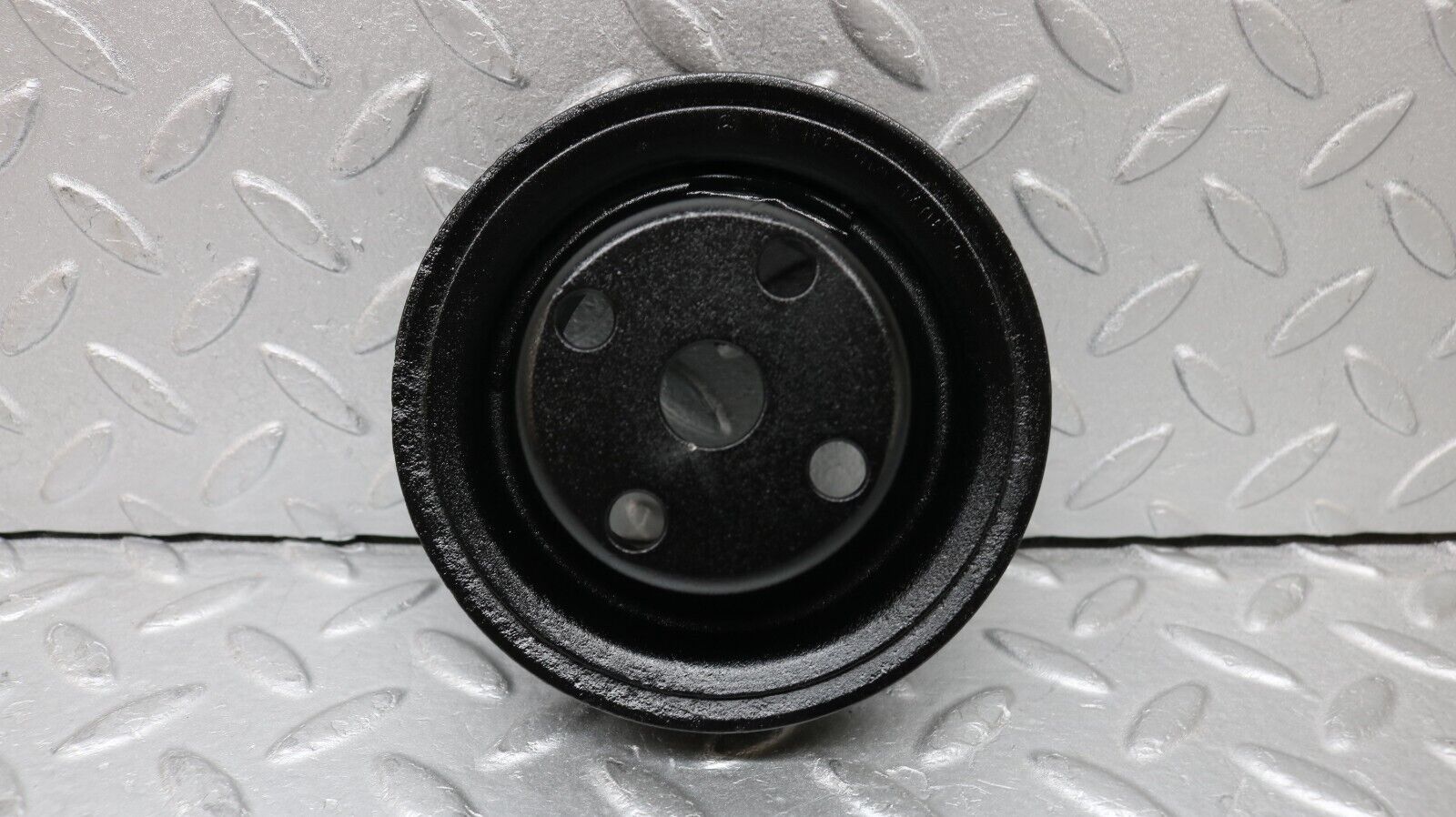 37203 Mercedes-Benz C126 420SEC Coupe Water Pump Pulley 1162000405