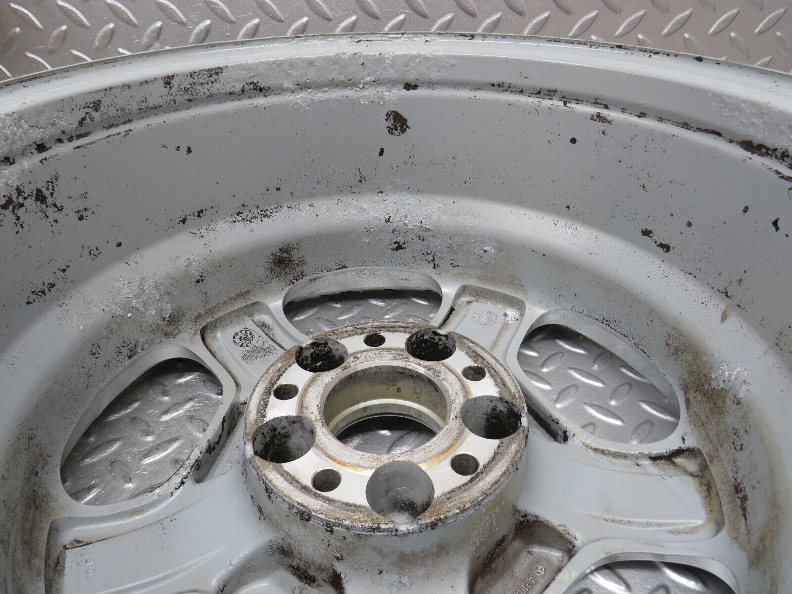 35086 Mercedes-Benz Alloy Wheel Set 7.5Jx16H2 ET41 2104011302