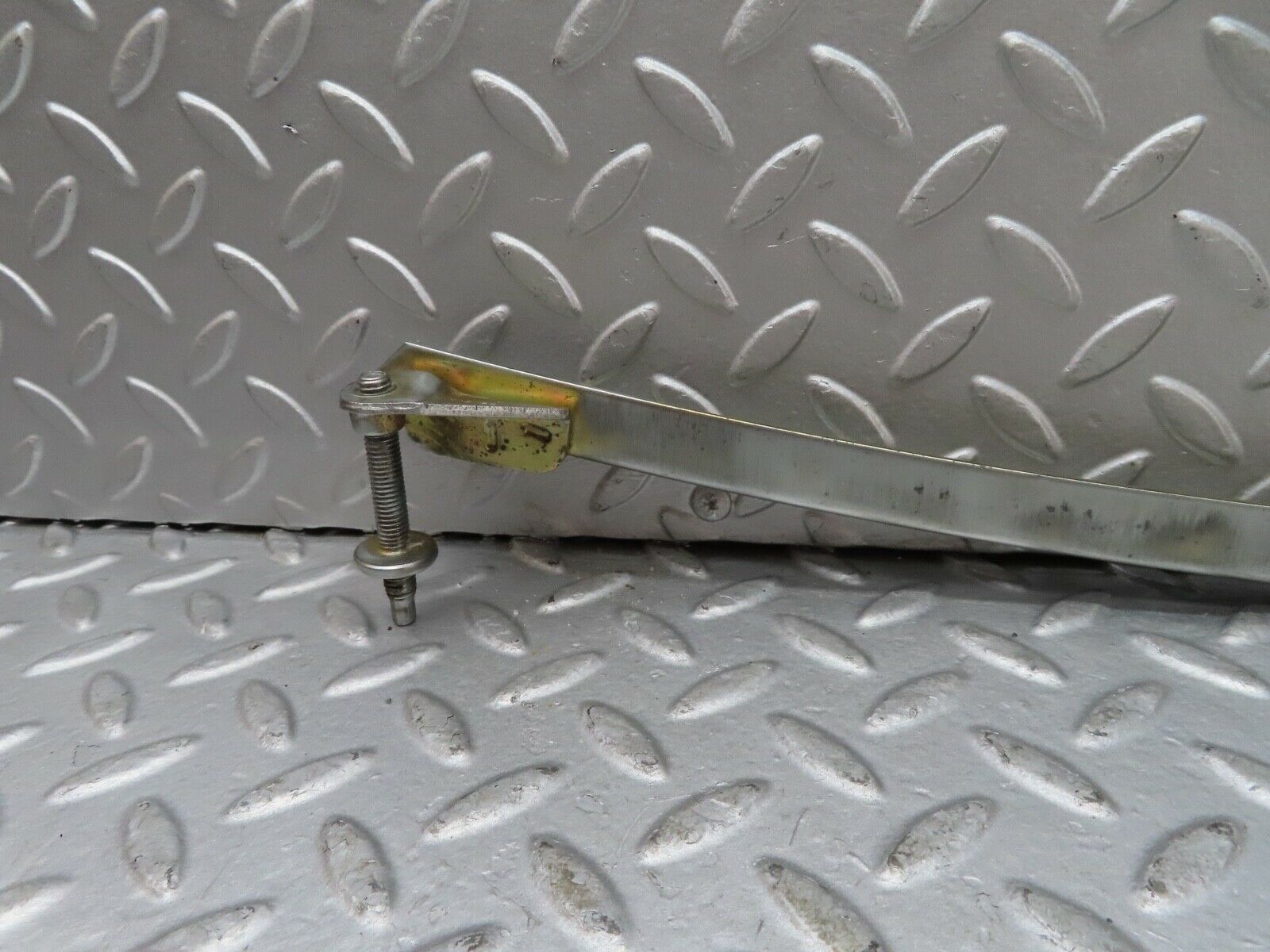 17158 Mercedes-Benz R129 300SL Coupe Right Door Rear Window Channel