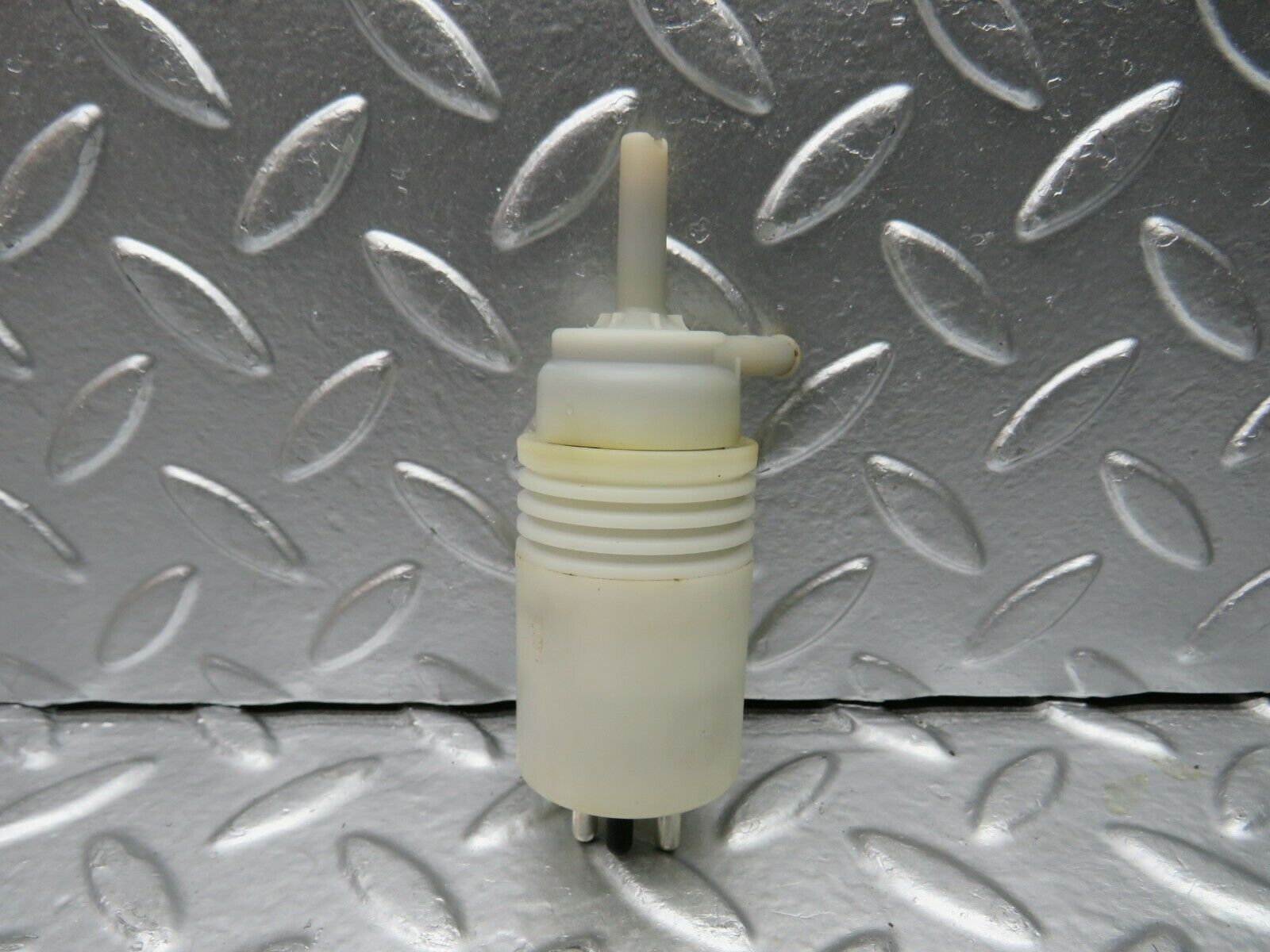 22487 Mercedes-Benz C124 E220 Coupe Windscreen Washer Pump 1248690421