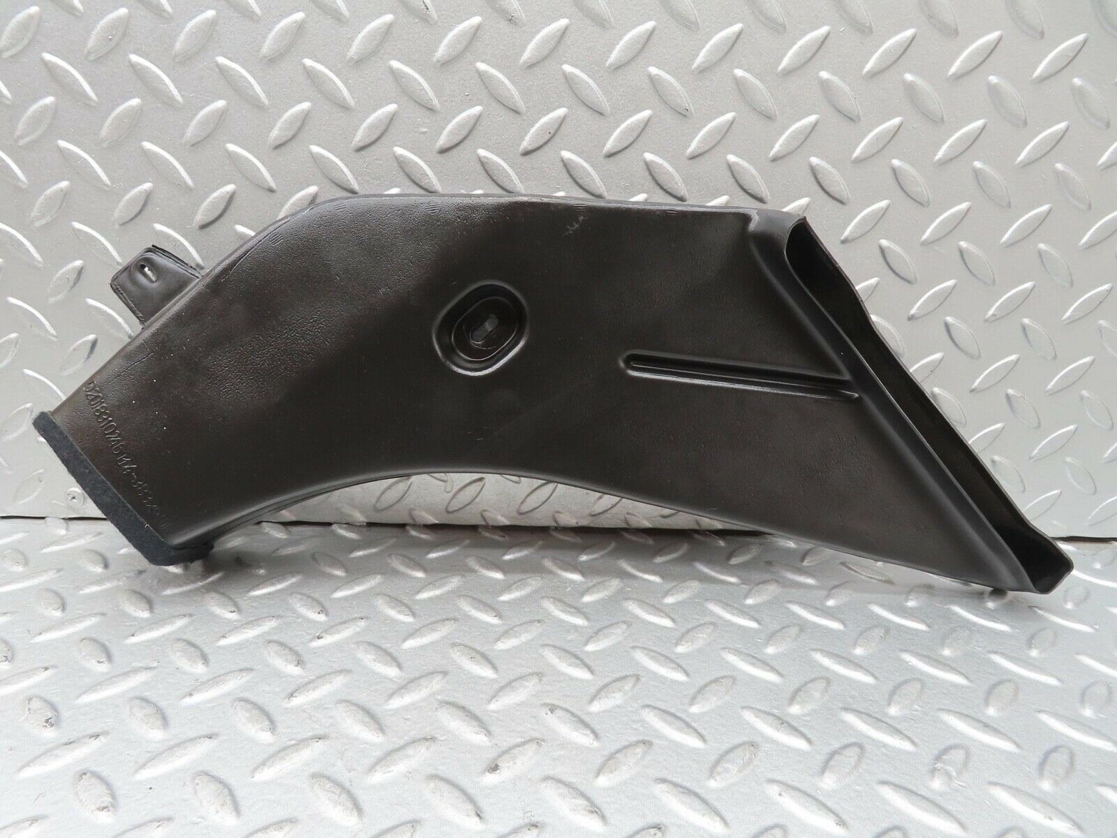 14686 Mercedes-Benz W201 190E Air Duct Heater Ventilation Right Side