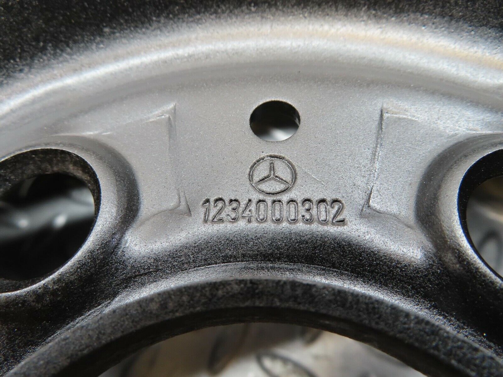 13238 Mercedes-Benz Steel Wheel 5.5Jx14H2 ET30 5x112 1234000302