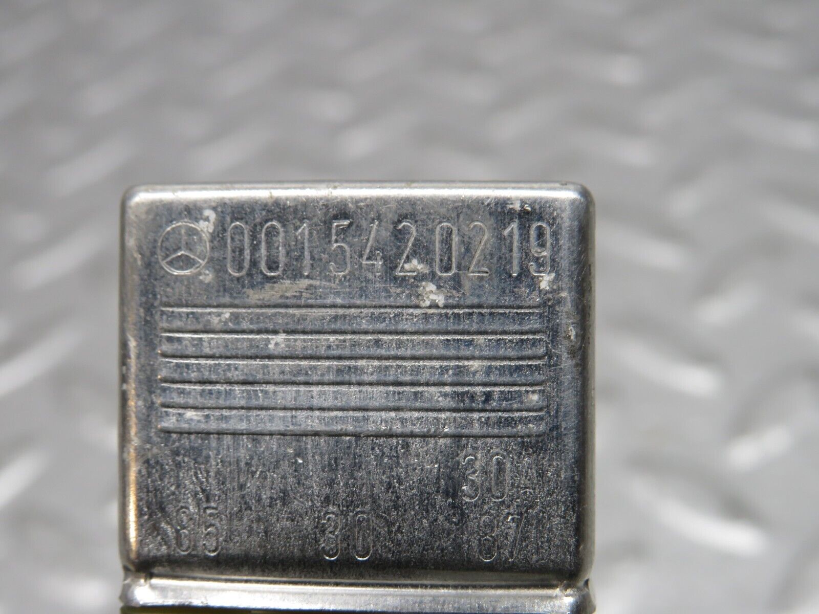 38668 Mercedes-Benz W201 190E 2.6L Multi Purpose Relay 0015420219