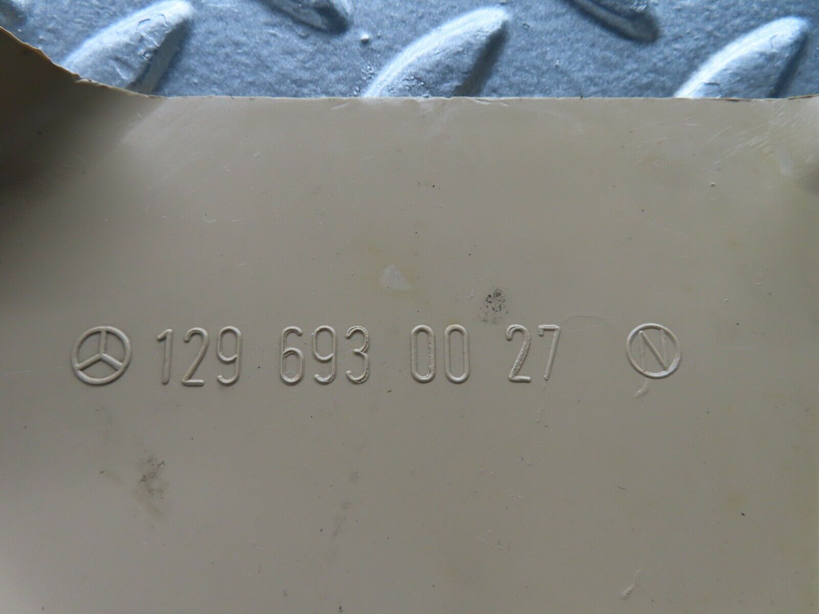 20095 Mercedes-Benz R129 300SL Coupe Trunk Lock Cover Cream 1296930027