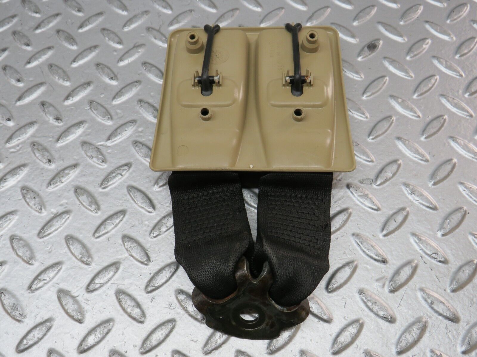 27821 Mercedes-Benz S124 300TE Third Row Seat Belt Set With Buckles