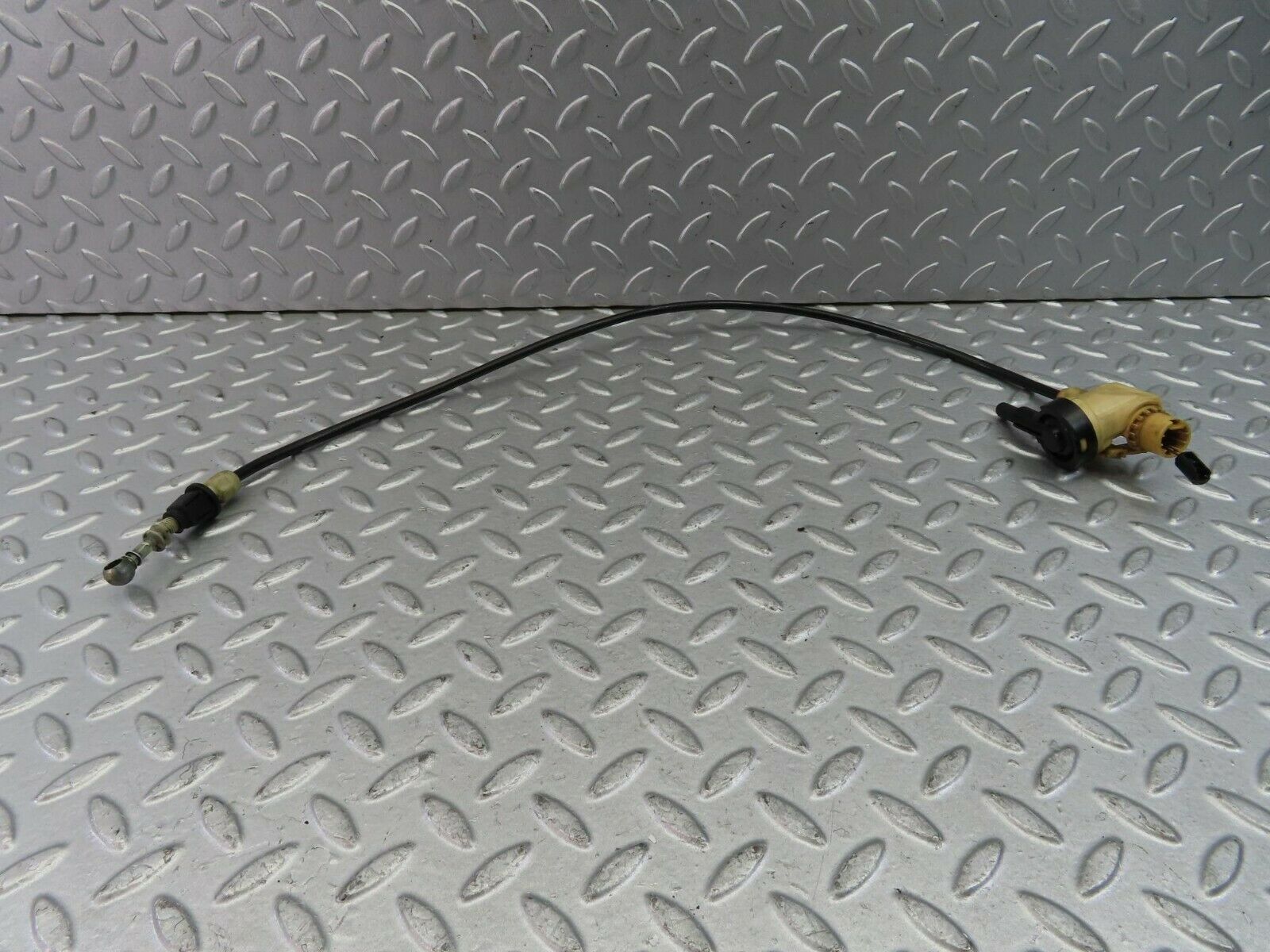 9728 Mercedes-Benz C124 300CE Automatic Gearbox Kickdown Cable