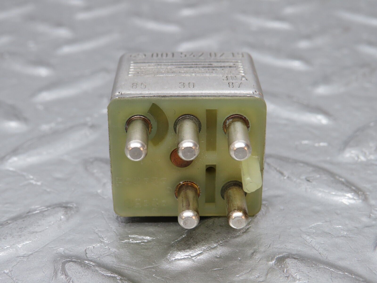 32405 Mercedes-Benz S124 300TE Wagon Multi Purpose Relay 0015420219