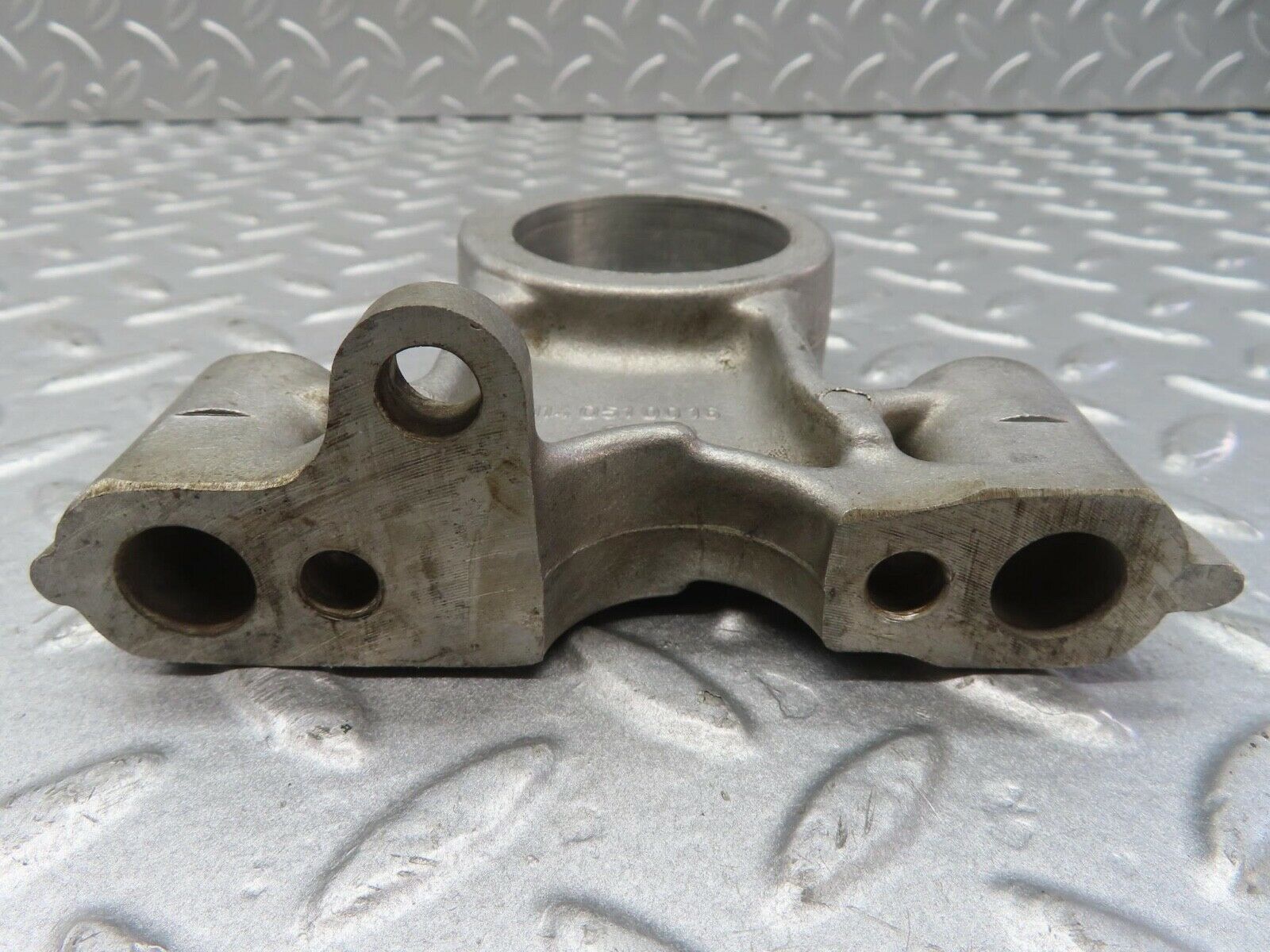 13361 Mercedes-Benz W111 230S Camshaft Tower Bearing 1140510016