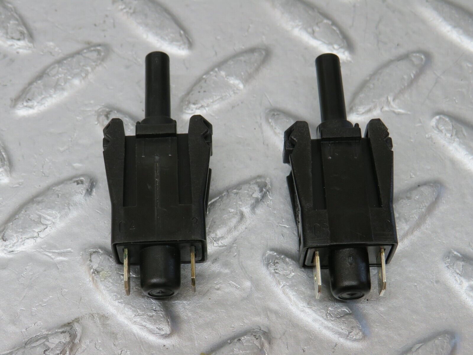 34905 Mercedes-Benz W210 320E Door Contact Switch 2x 0015458714