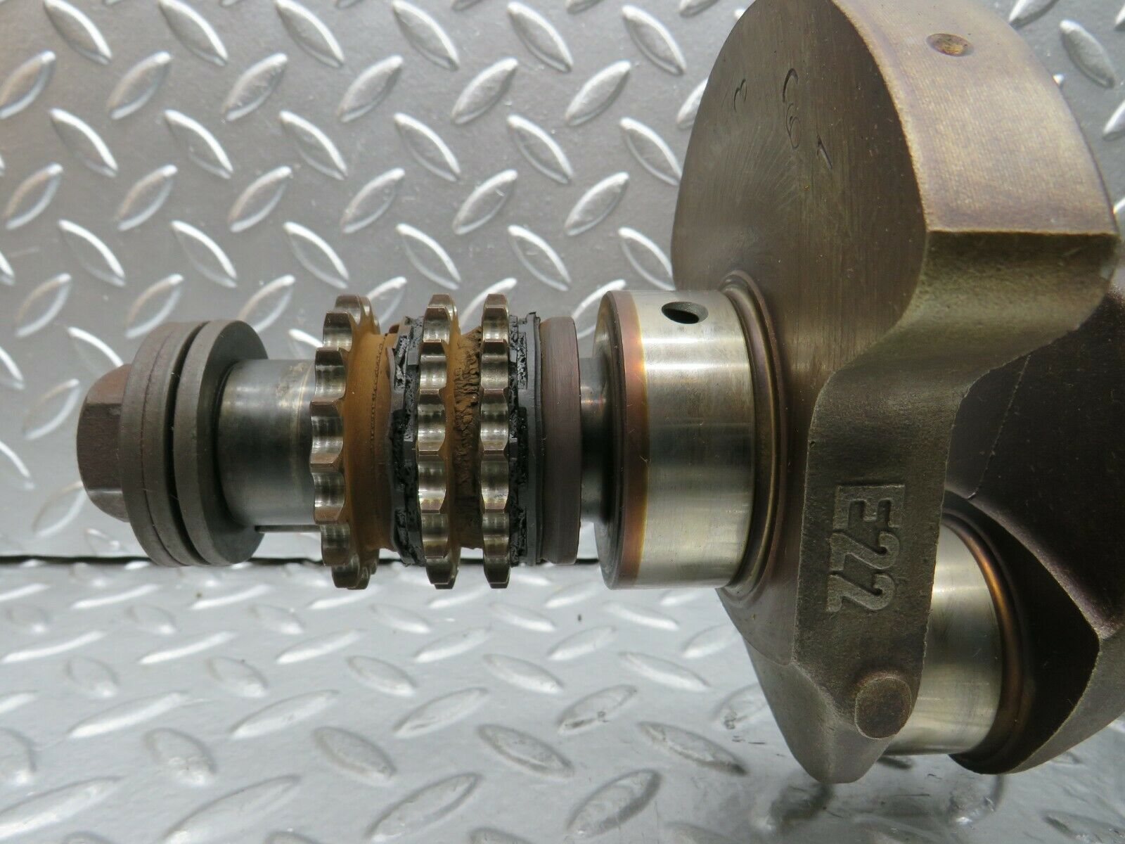 22441 Mercedes-Benz C124 E220 Coupe Crankshaft