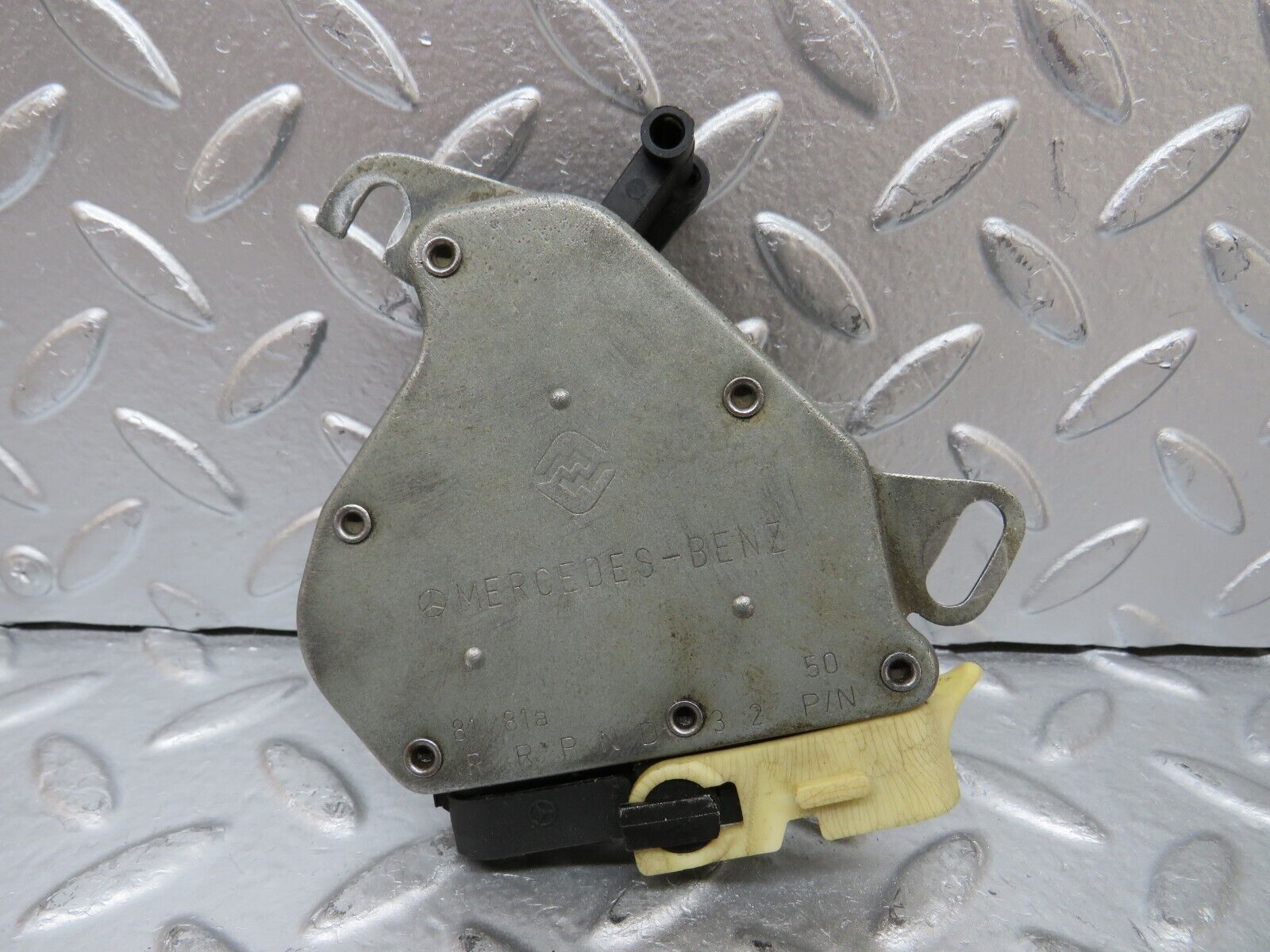 26740 Mercedes-Benz C124 220CE Coup Reverse Light Switch 0005456806 1235450142