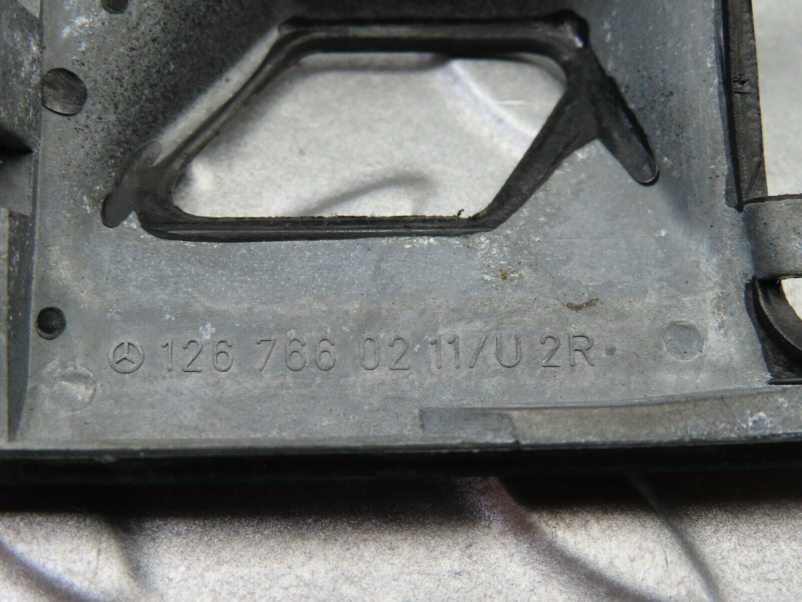 6061 Mercedes-Benz W126 380SE Rear Right Interior Door Handle Frame 1267660211