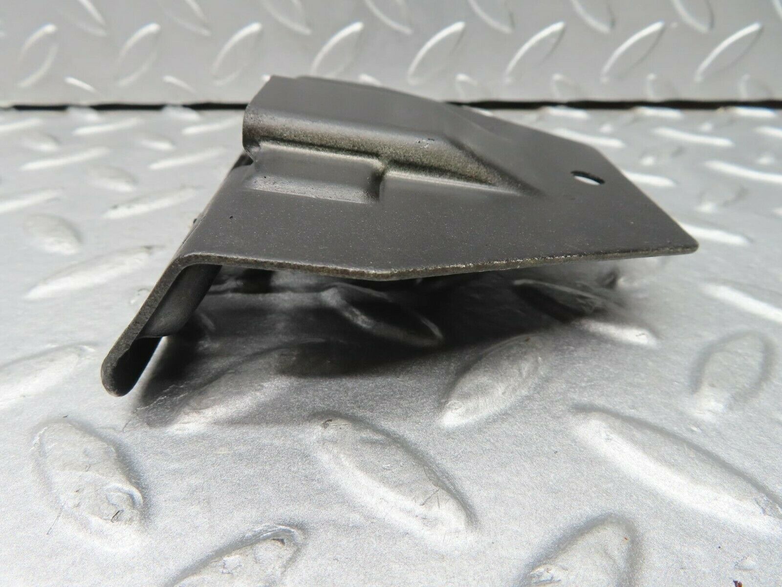 16701 Mercedes-Benz C107 380SLC Trunk Boot Lock Latch 1137500285