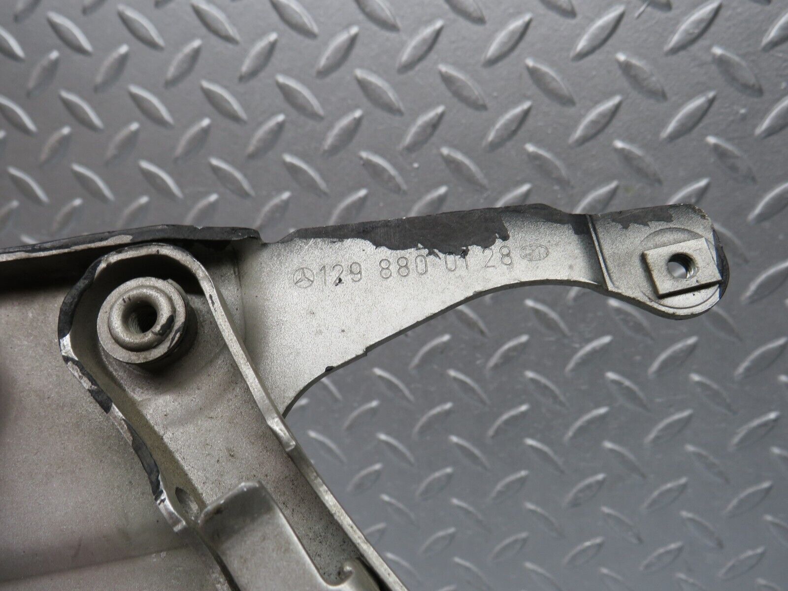 39451 Mercedes-Benz R129 320SL Coupe Bonnet Hinge Left Side 1298800128 1298870174