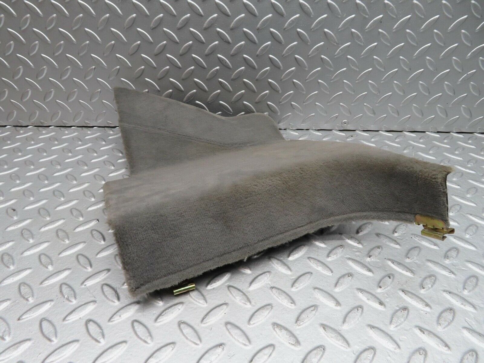 14988 Mercedes-Benz W140 S320 Front Left Kick Panel Grey 1406800380