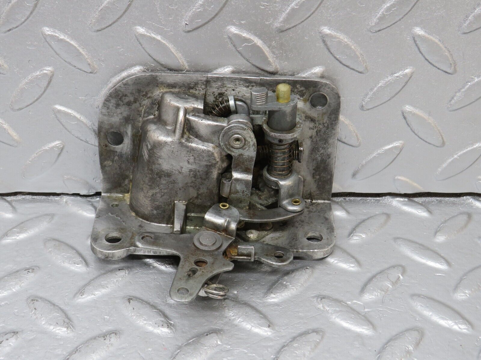 40283 Mercedes-Benz W110 230 Rear Left Door Lock Mechanism