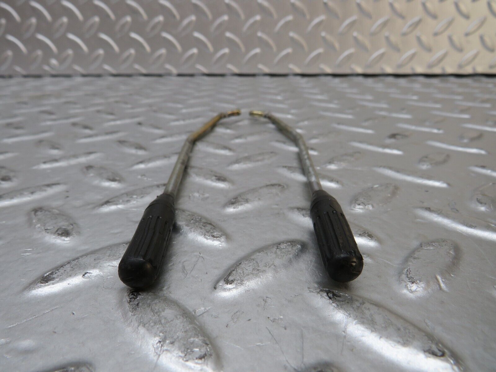 27691 Mercedes-Benz S124 300TE Wagon Door Lock Knob Pair