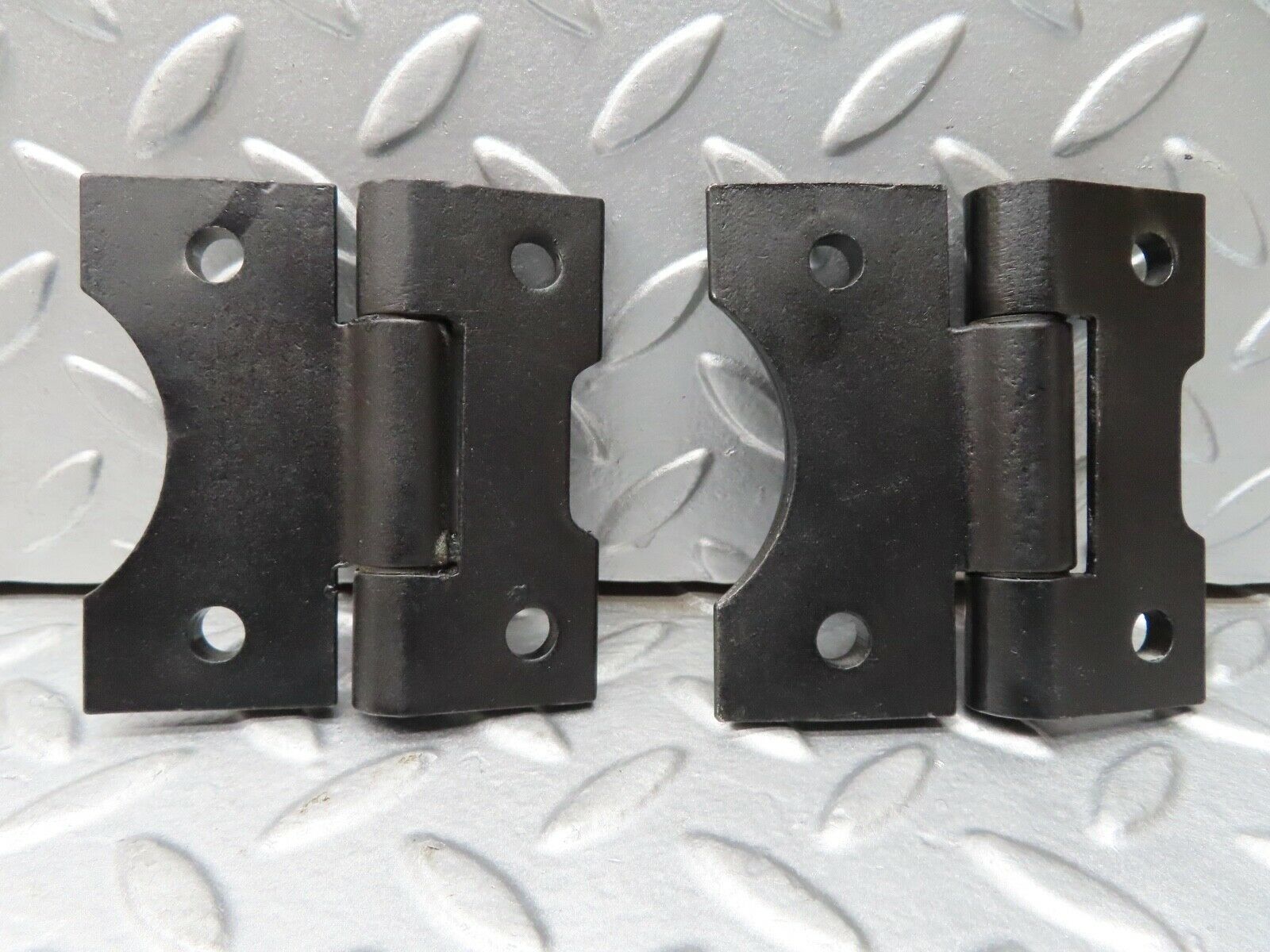 17008 Mercedes-Benz C123 280CE Coupe Door Hinges Pair 1237200037