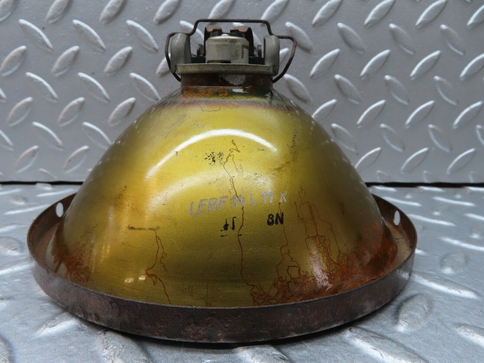 18910 Mercedes-Benz W121 190b Ponton Headlight Reflector