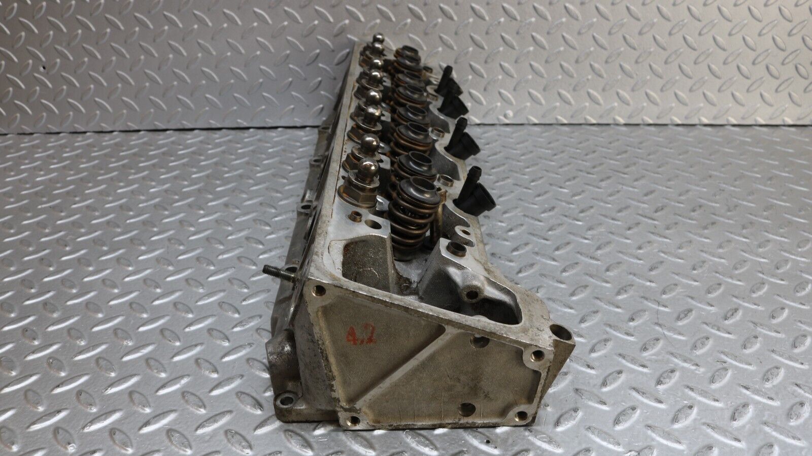 37171 Mercedes-Benz C126 420SEC Coupe Cylinder Head Right Side 1160163901