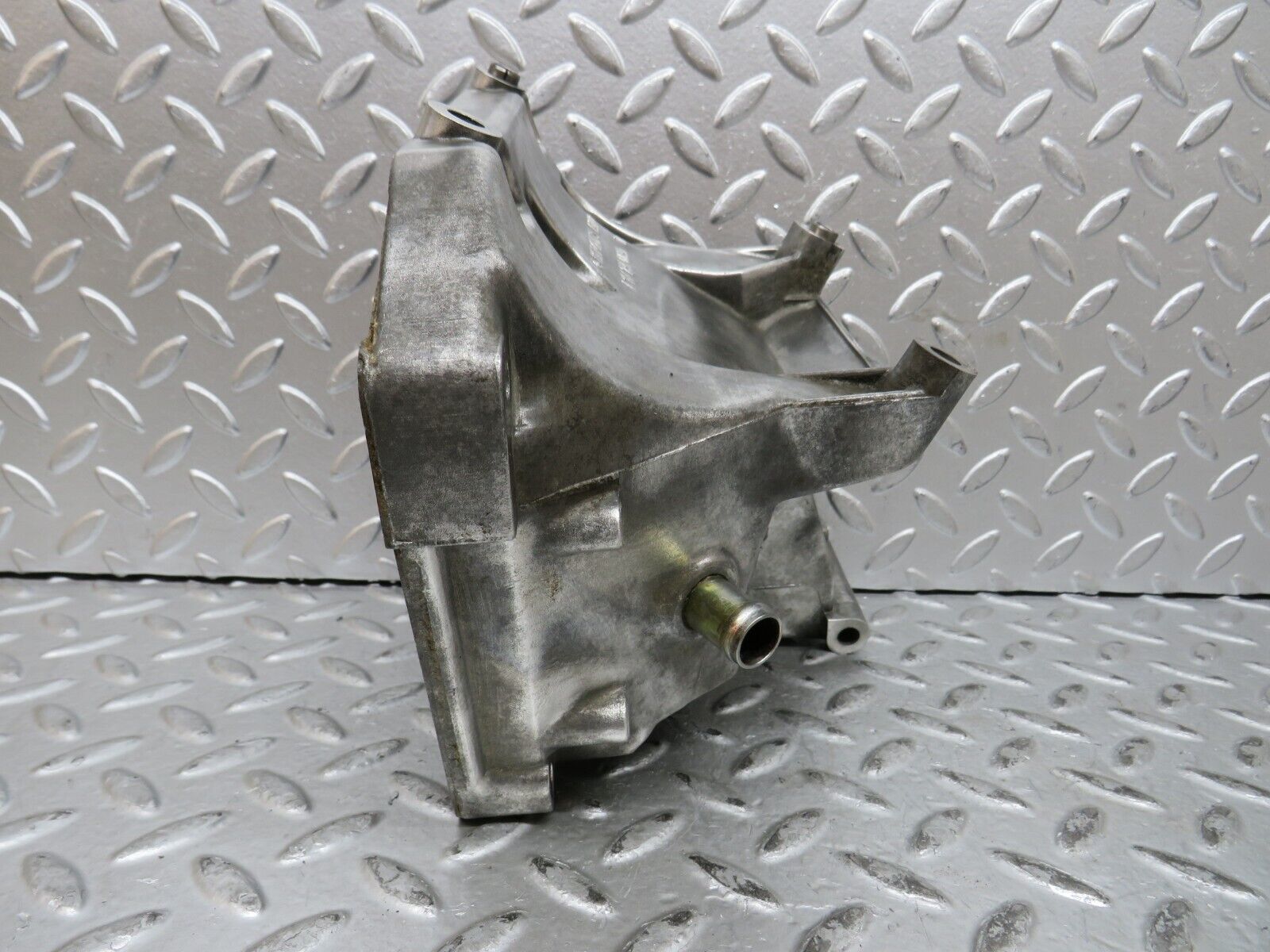 29023 Mercedes-Benz C124 320CE Coupe AC Compressor Mount Bracket 1042360030