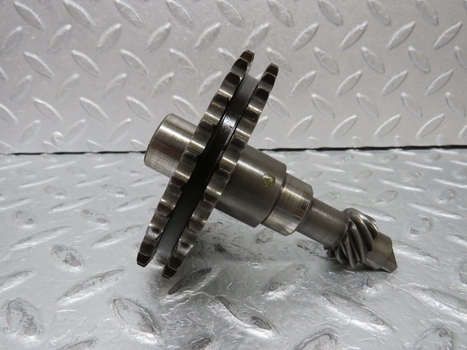 37121 Mercedes-Benz C126 420SEC Coupe Camshaft Intermediate Timing Gear 1161570414