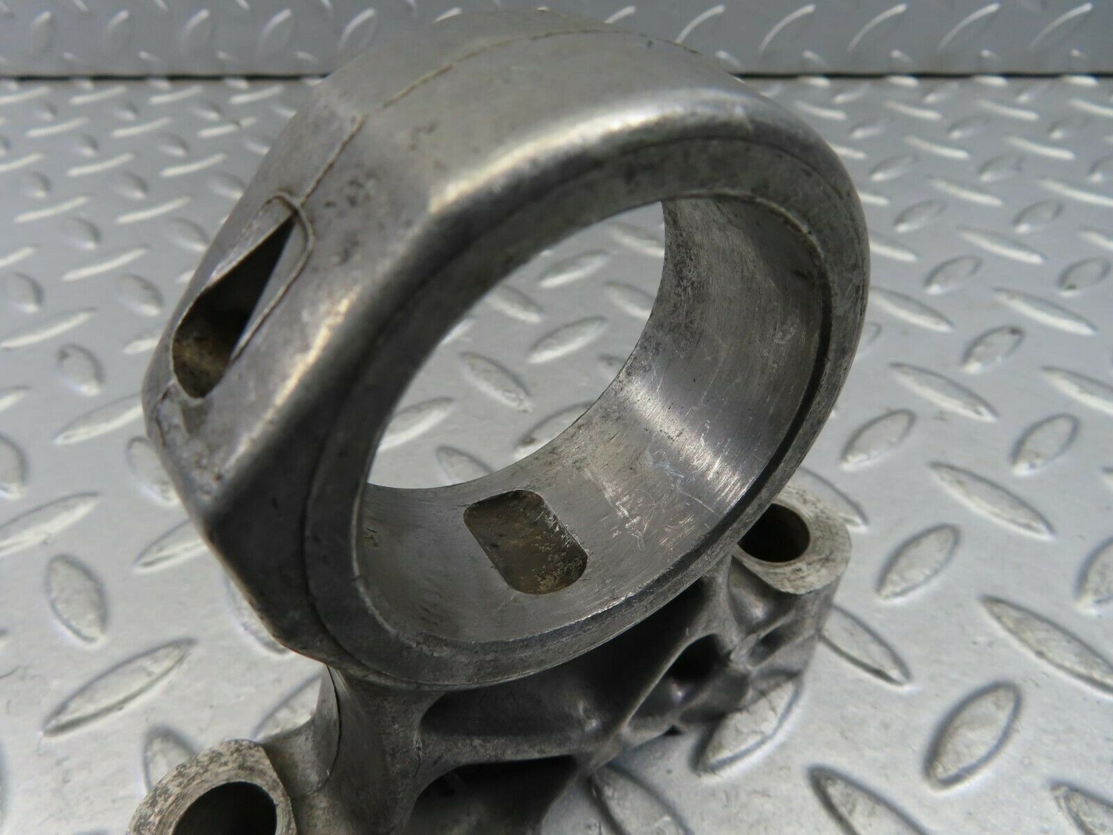 8967 Mercedes-Benz W108 Camshaft Tower Bearing 1140510916