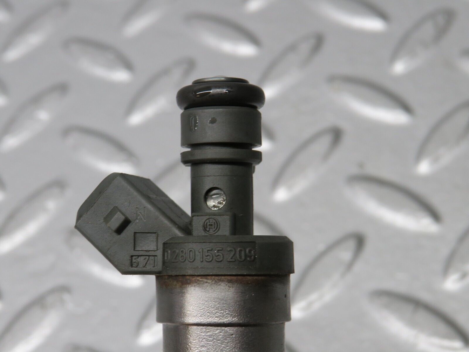 39421 Mercedes-Benz R129 320SL Coupe Fuel Injector Bosch 0000787323 0280155209