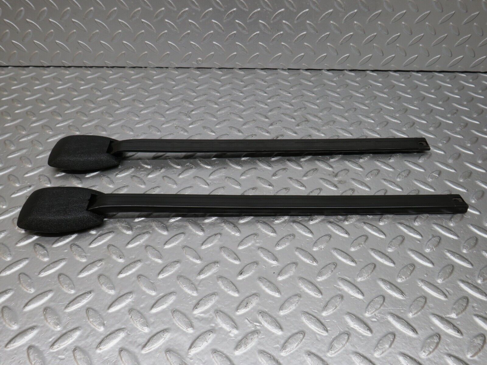 33767 Mercedes-Benz W201 190E 2.0L Seat Belt Runner Pair 2019190920