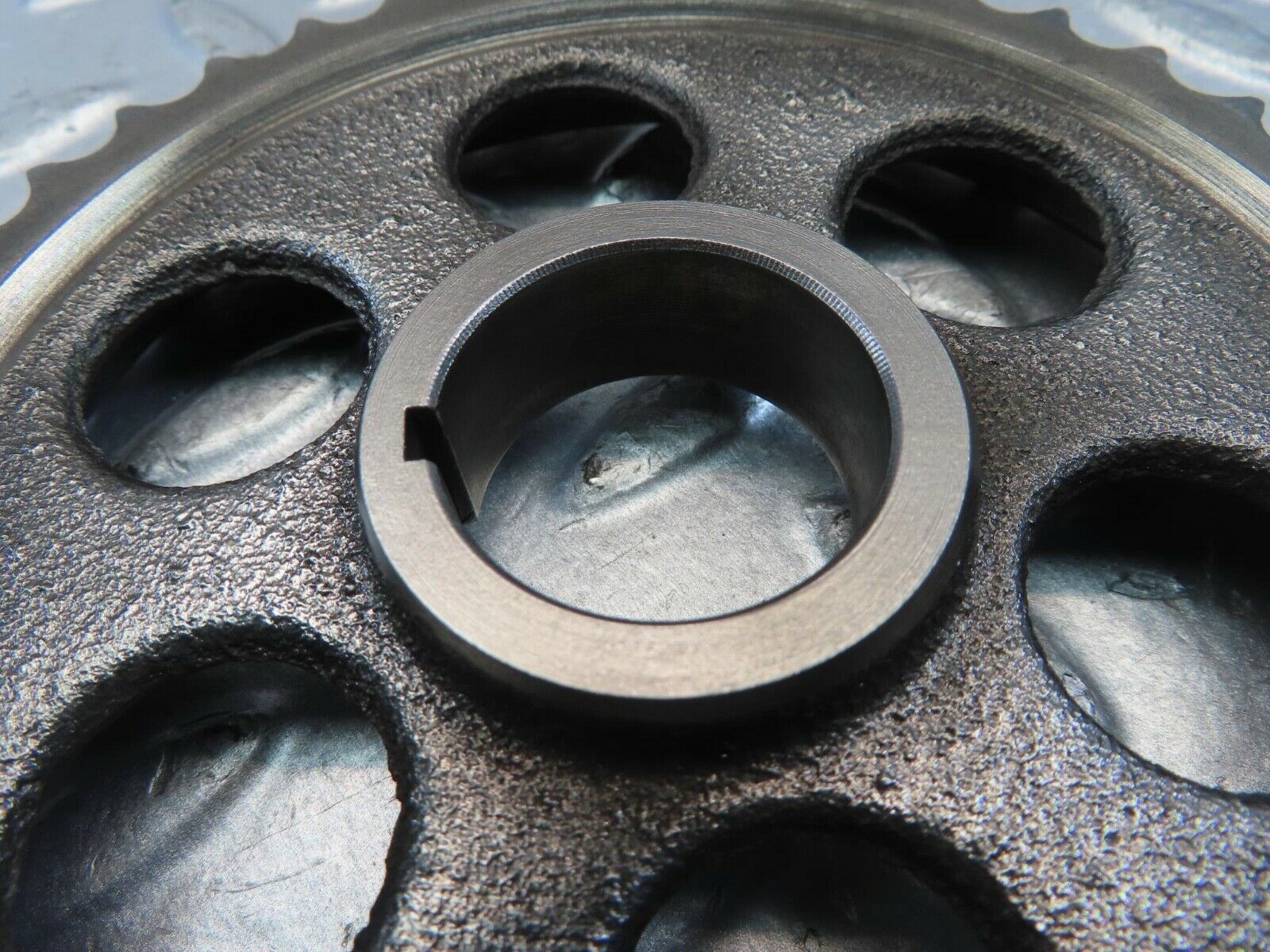 10980 Mercedes-Benz W115 220D Camshaft Timing Gear1210520201