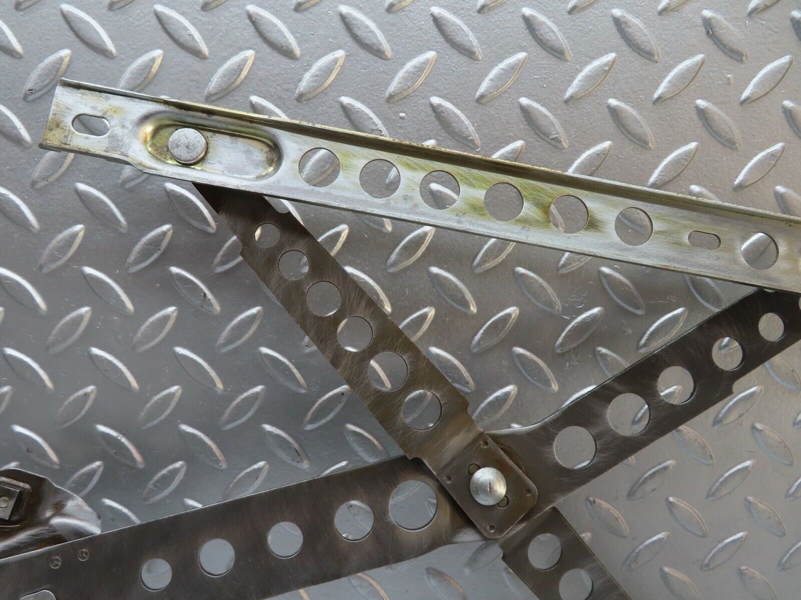 21204 Mercedes-Benz W123 230E Front Left Manual Window Regulator