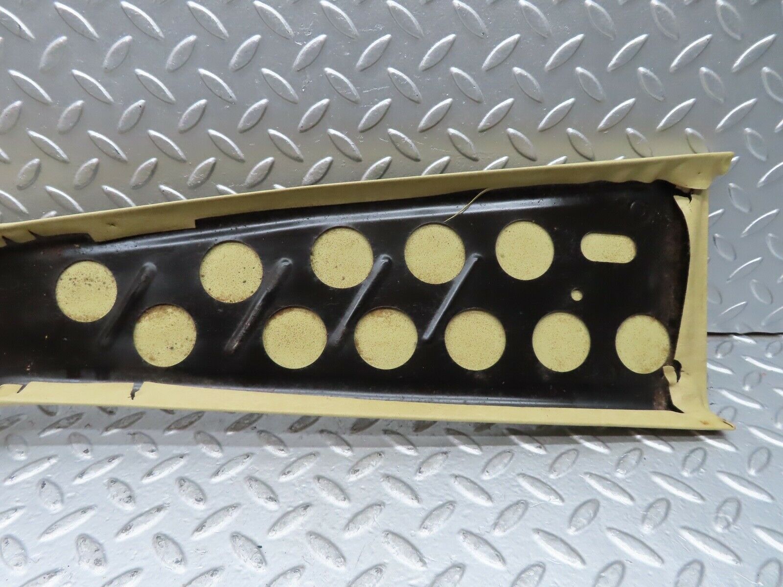 21042 Mercedes-Benz W123 230E B Pillar Cover Right Side Beige