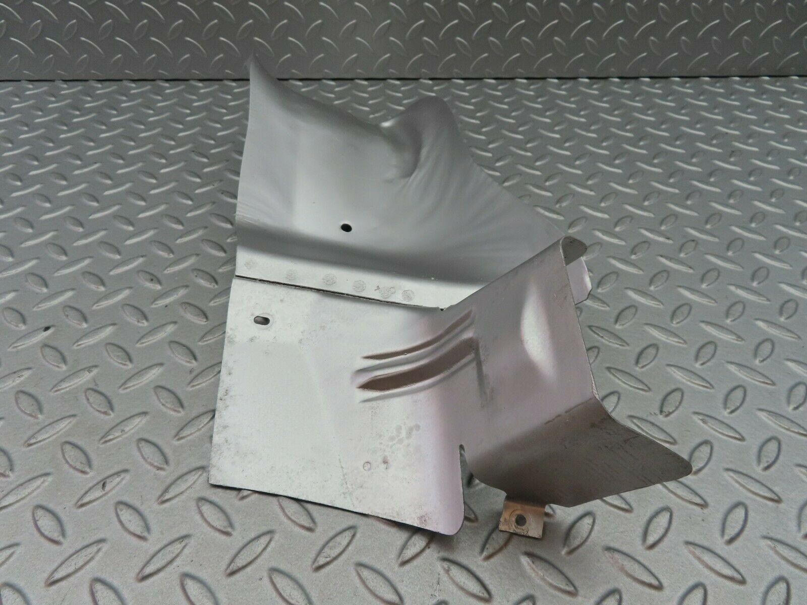 6254 Mercedes-Benz W126 380SE Exhaust Heat Shield