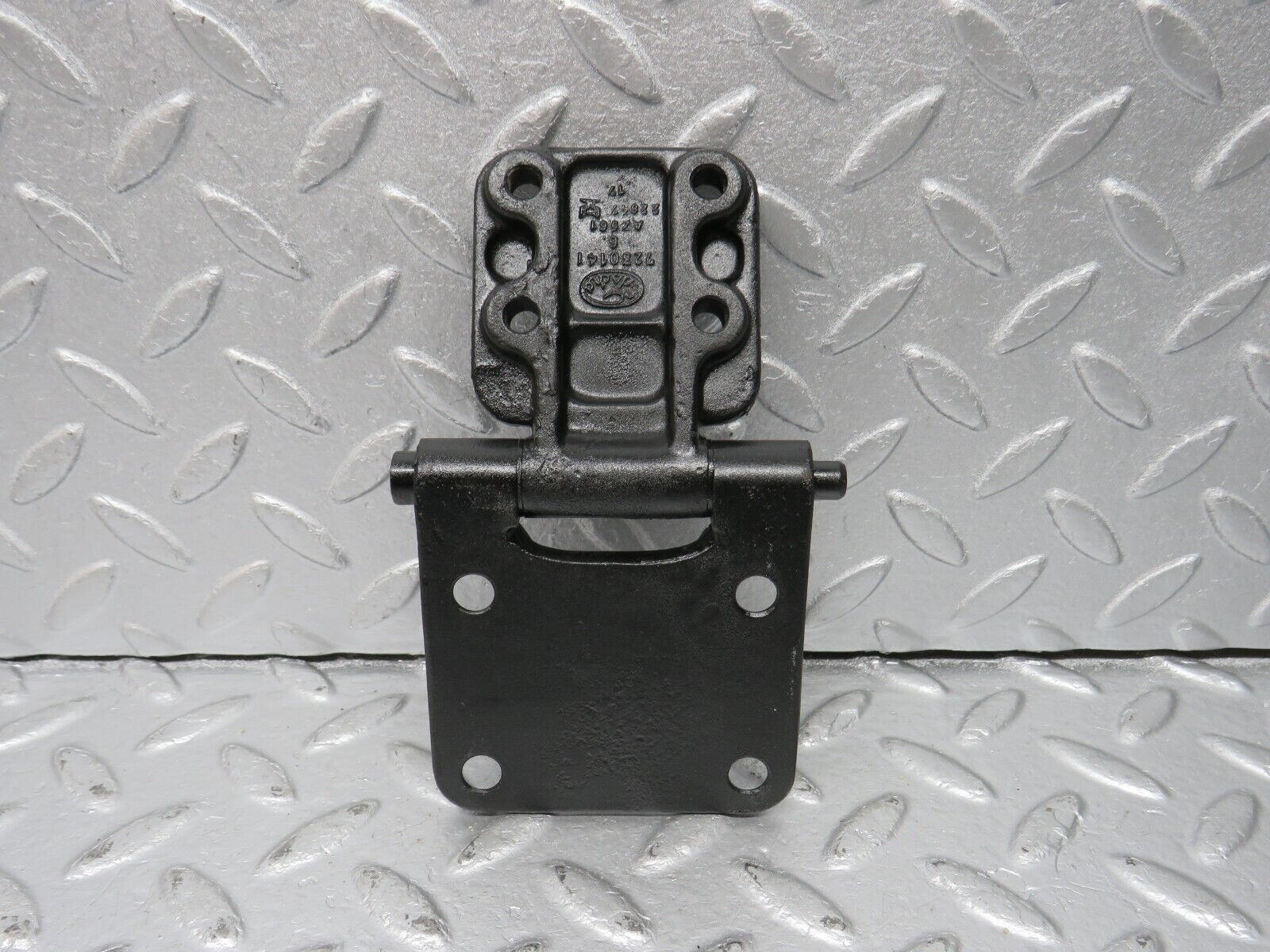 40481 Mercedes-Benz W110 230 Front Right Door Hinge